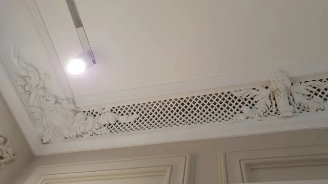Решётка с орнаментом по углам