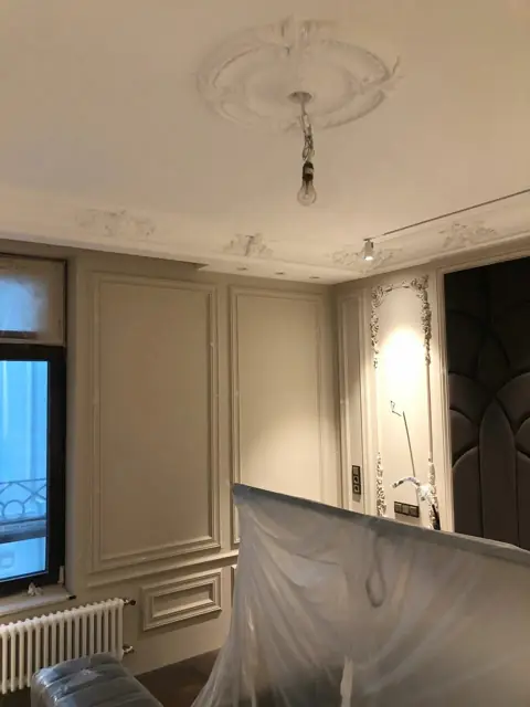 Розетка под люстру