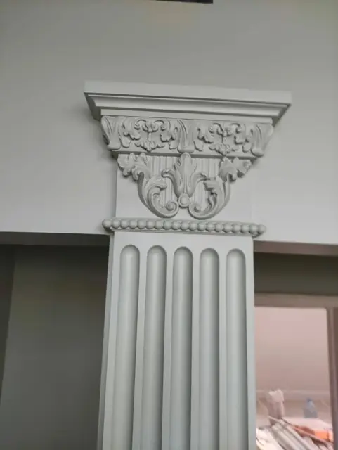 Коринфская капитель пилястры крупно