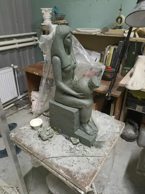 Малая модель, вид сбоку